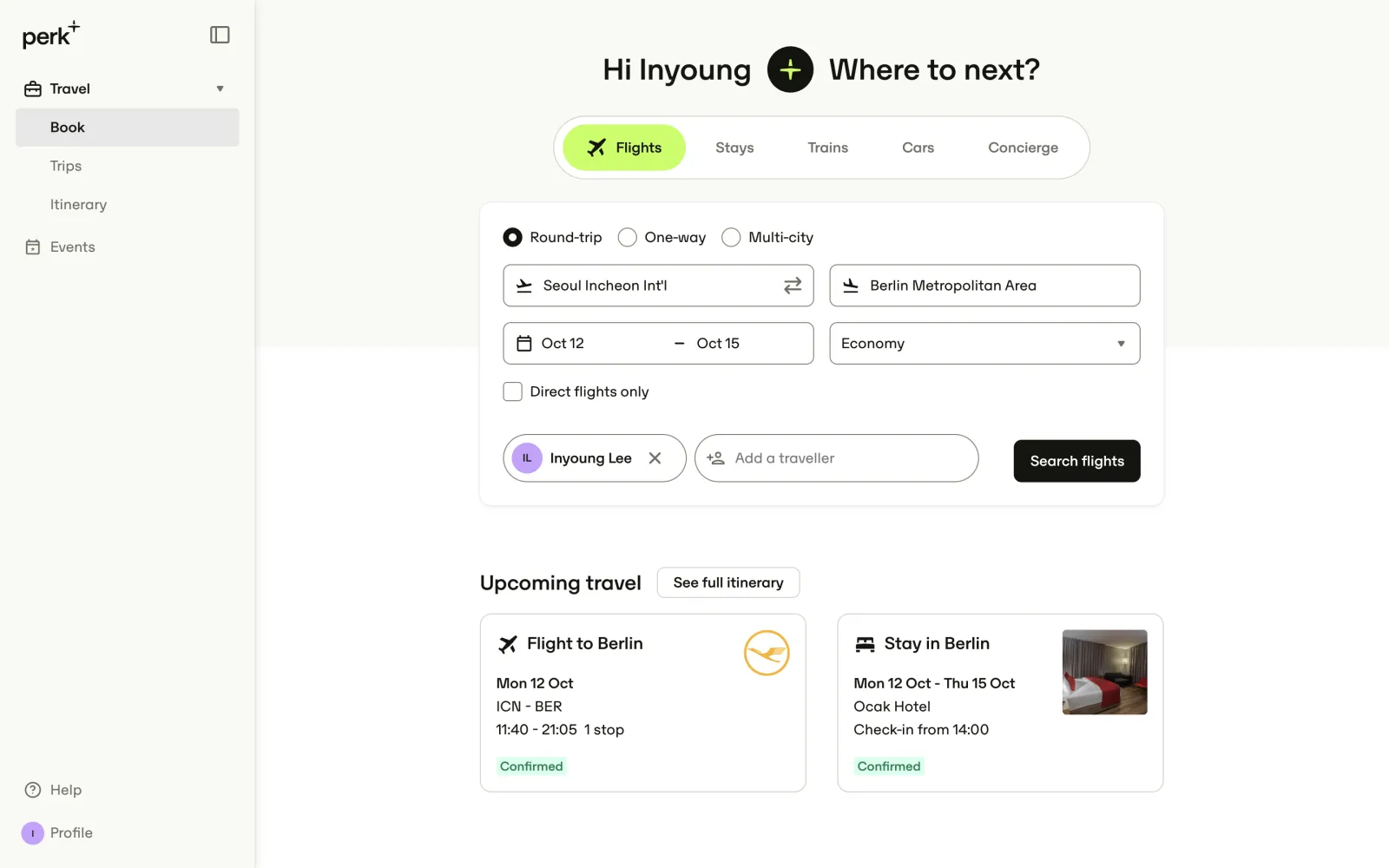 Perk 항공편 검색 폼에 출발지, 도착지, 날짜, 탑승자를 입력하는 화면